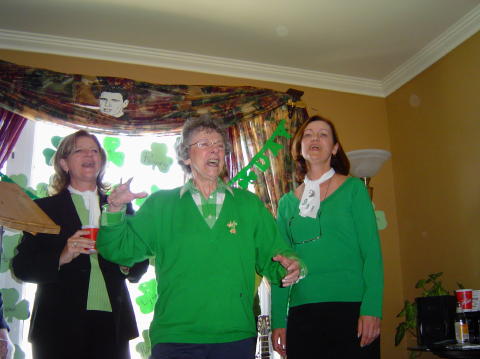 Linda, Aunt Betty and Maureen