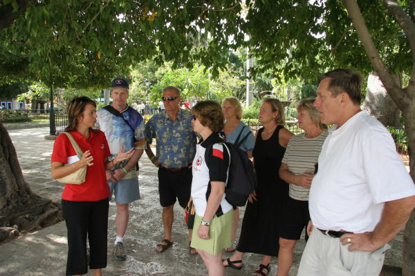 Starting our tour of Havana - Habana in espanol