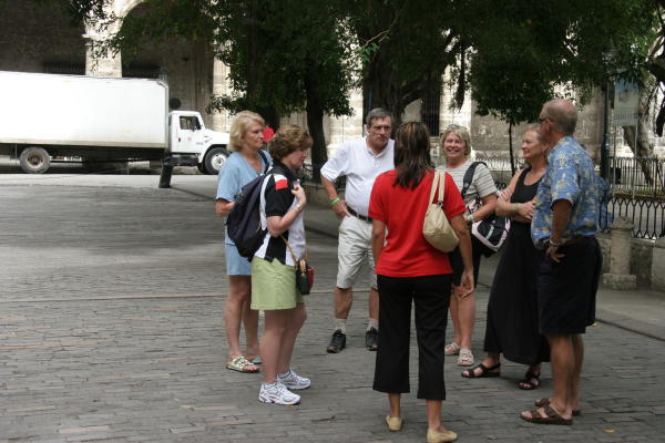 On the wooden street - Where's Maurice?