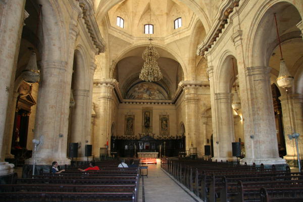 inside 'la catedral'
