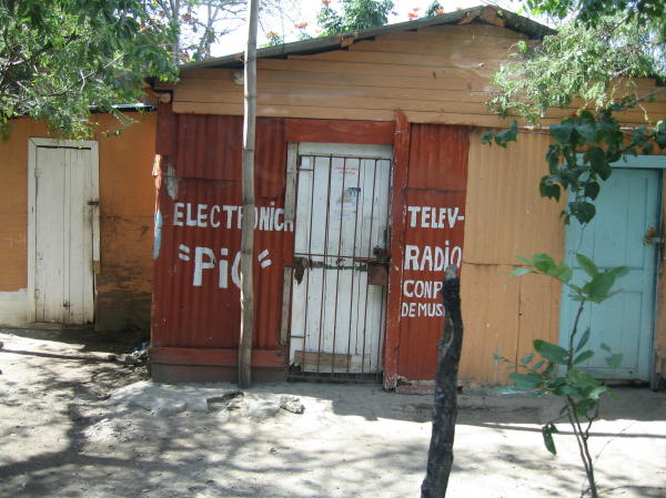 The Dominican Radio Shack