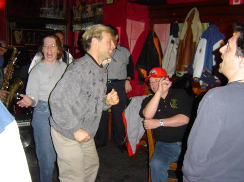 Al Al the dancing machine