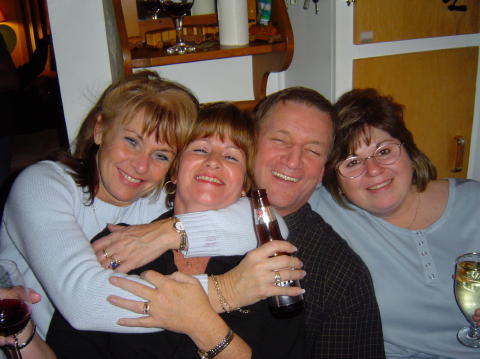 Gary looking for a threesome to play with